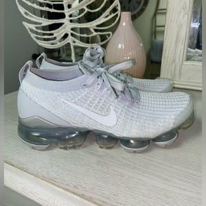 Woman’s Air Vapormax Flyknit 3